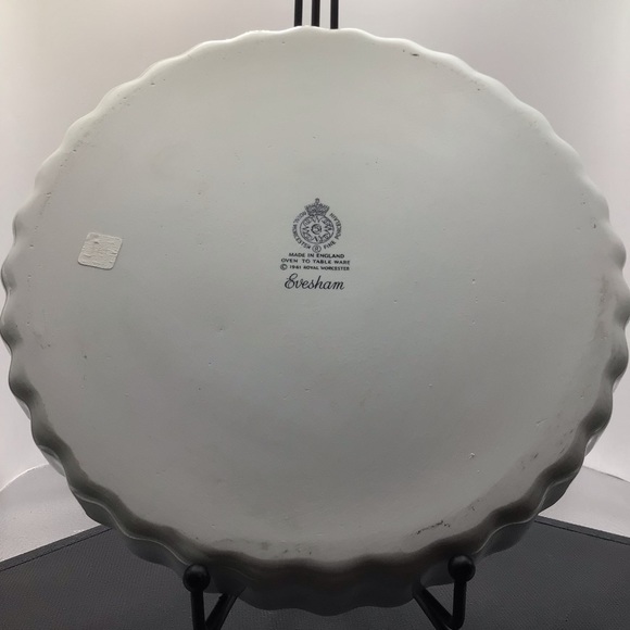 Royal Worcester Made In England 1960s Tart, Quiche, baking fine porcelain. 9in - Picture 10 of 13